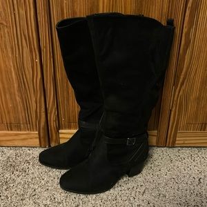 Avenue Newport black knee high plus size boots size 8.5W